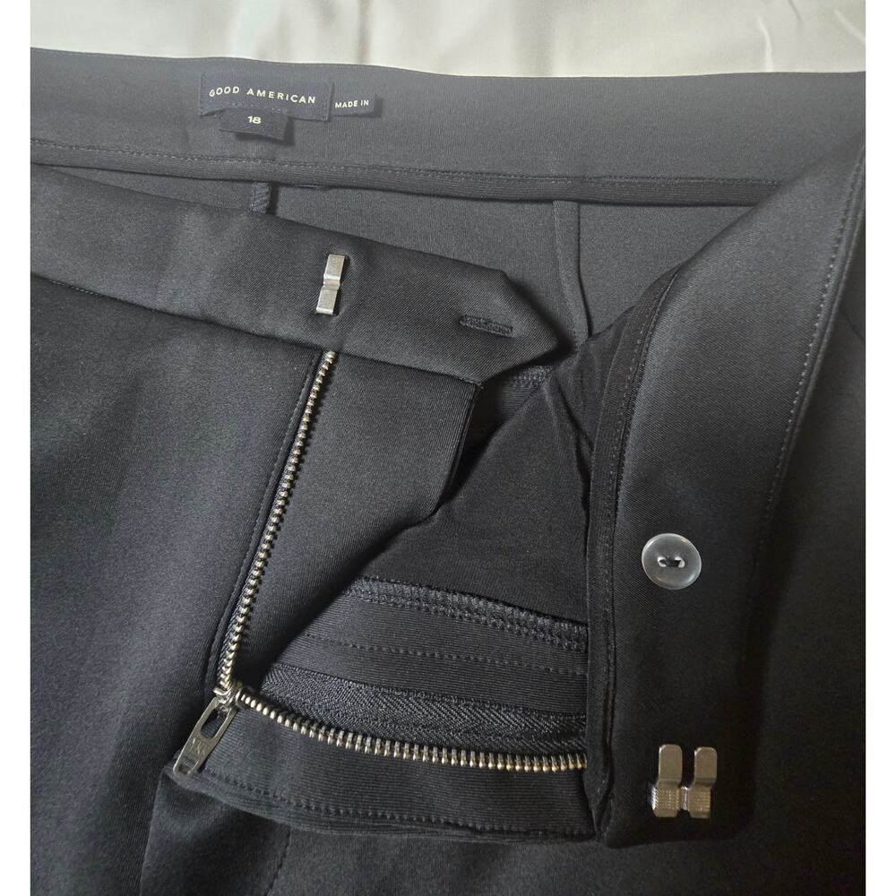 Good American Wide Leg Trousers in Black - Picture 8 of 11